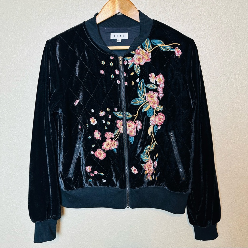 THML Women's Jacket Quilted Floral Embroidered Velvet Black Full Zip Size Small - Picture 2 of 6